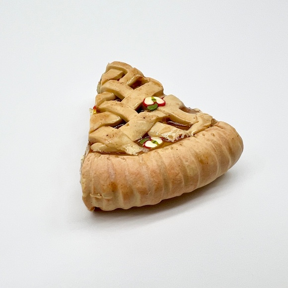 Apple Pie Place Card Holders - Set of 2 Hand-Sculpted Clay Table Setting Decor - Picture 11 of 11